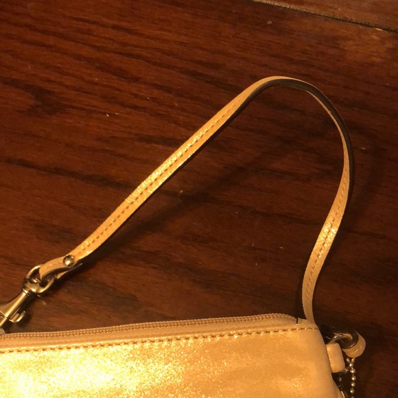 Coach Poppy White Pearl Shimmer Zip Wristlet - Picture 5 of 5